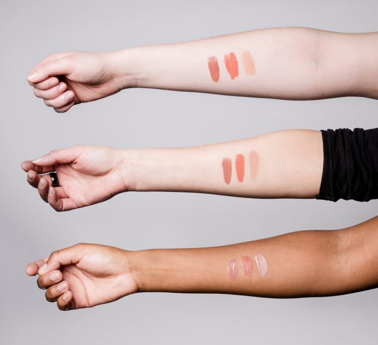Lipgloss: PROTECTIVE MINERAL LIPOLIE SPF 30 – NUDE