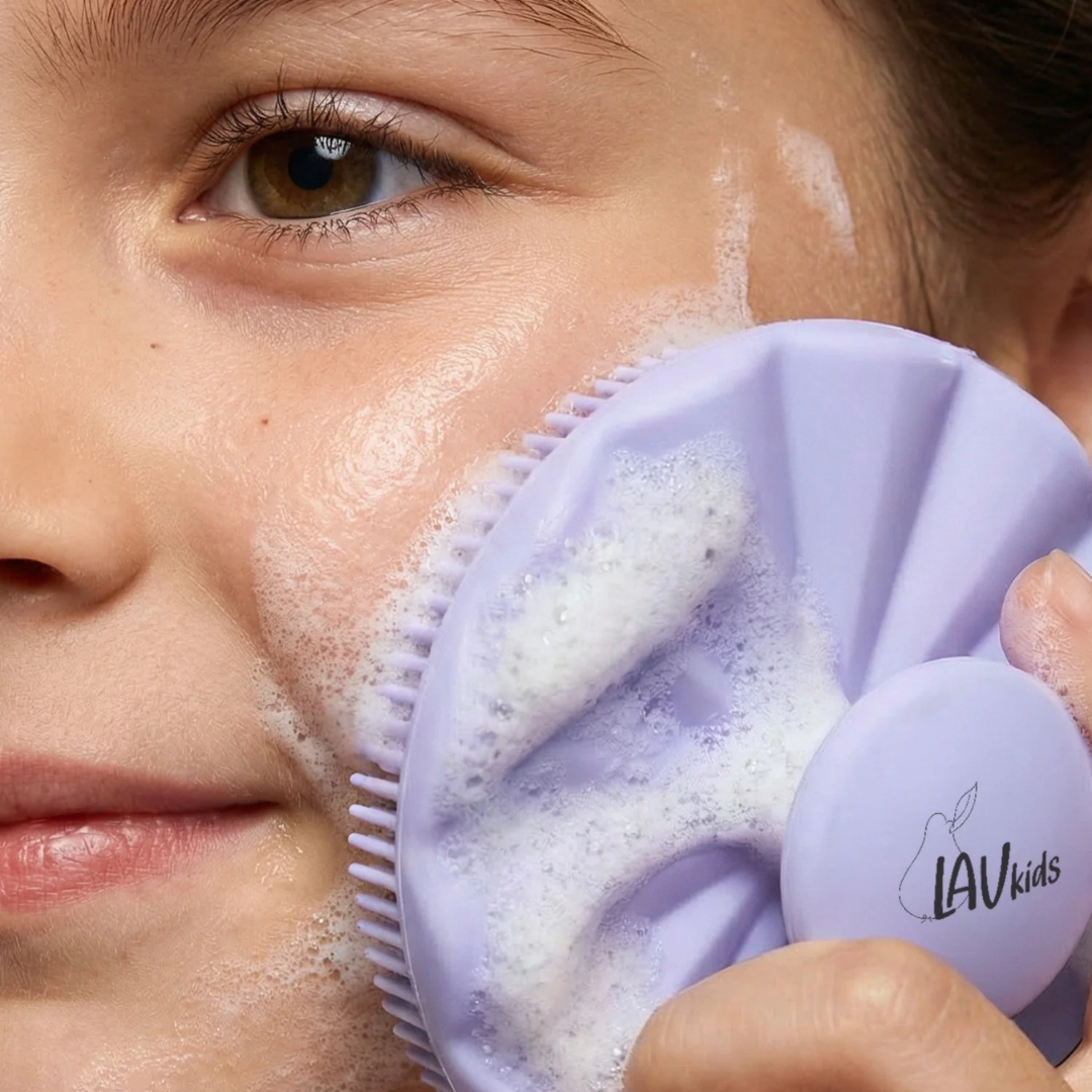 LAV Teens Face Brush