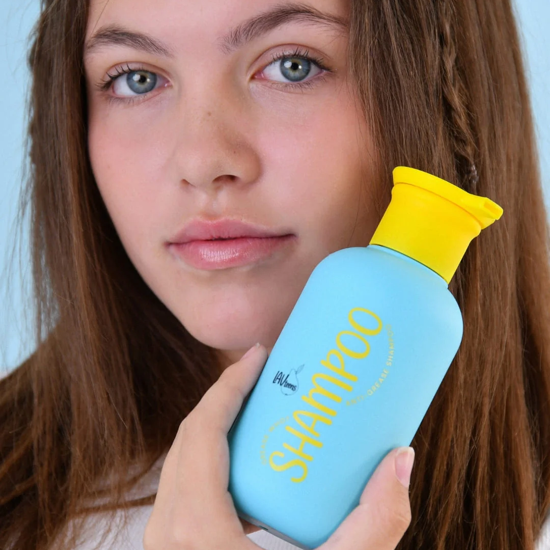 LAV Teens Grease Who? Shampoo