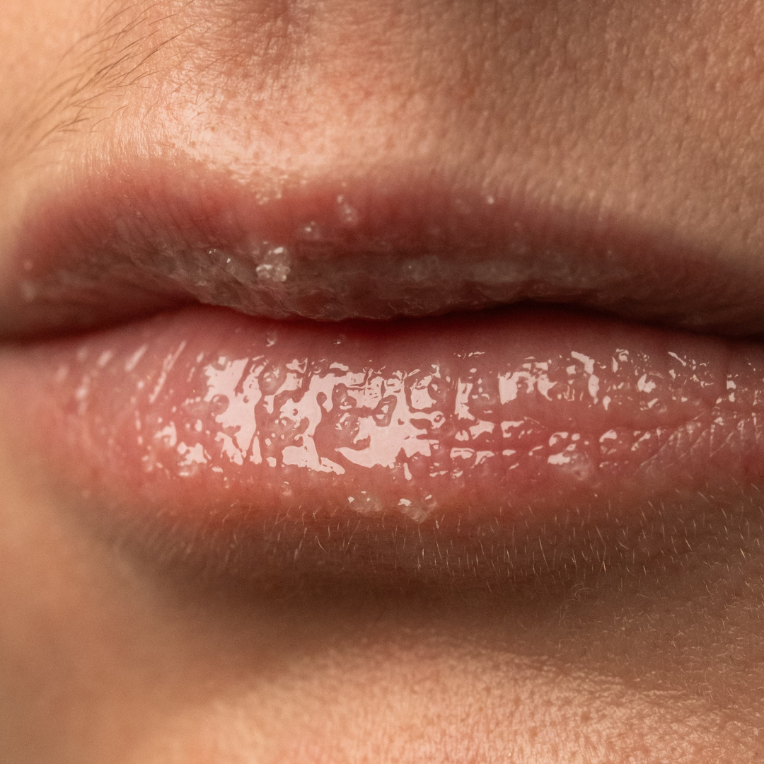 Trew - Scrub Lip Balm White Peach